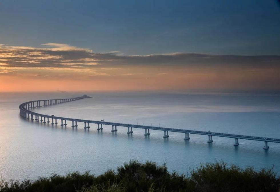 One bridge flying three - hello, hong kong-zhuhai-macao bridge!